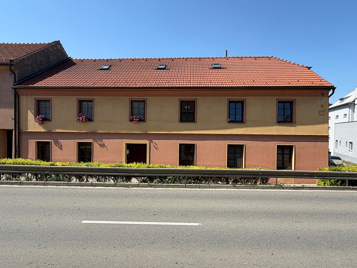 Pronájem bytu 2+kk 45 m²