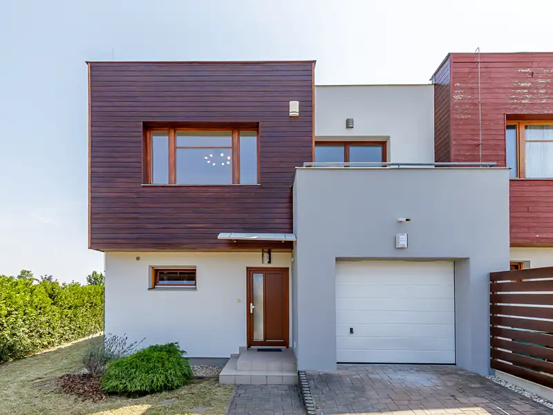 Prodej rodinného domu 137 m², pozemek 566 m², Praha – náhled fotky 2