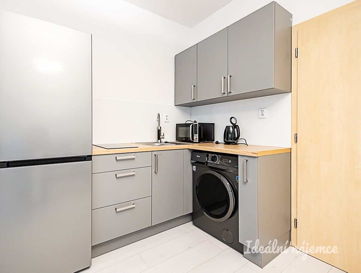 Pronájem bytu 1+kk 27 m² – fotografie 5