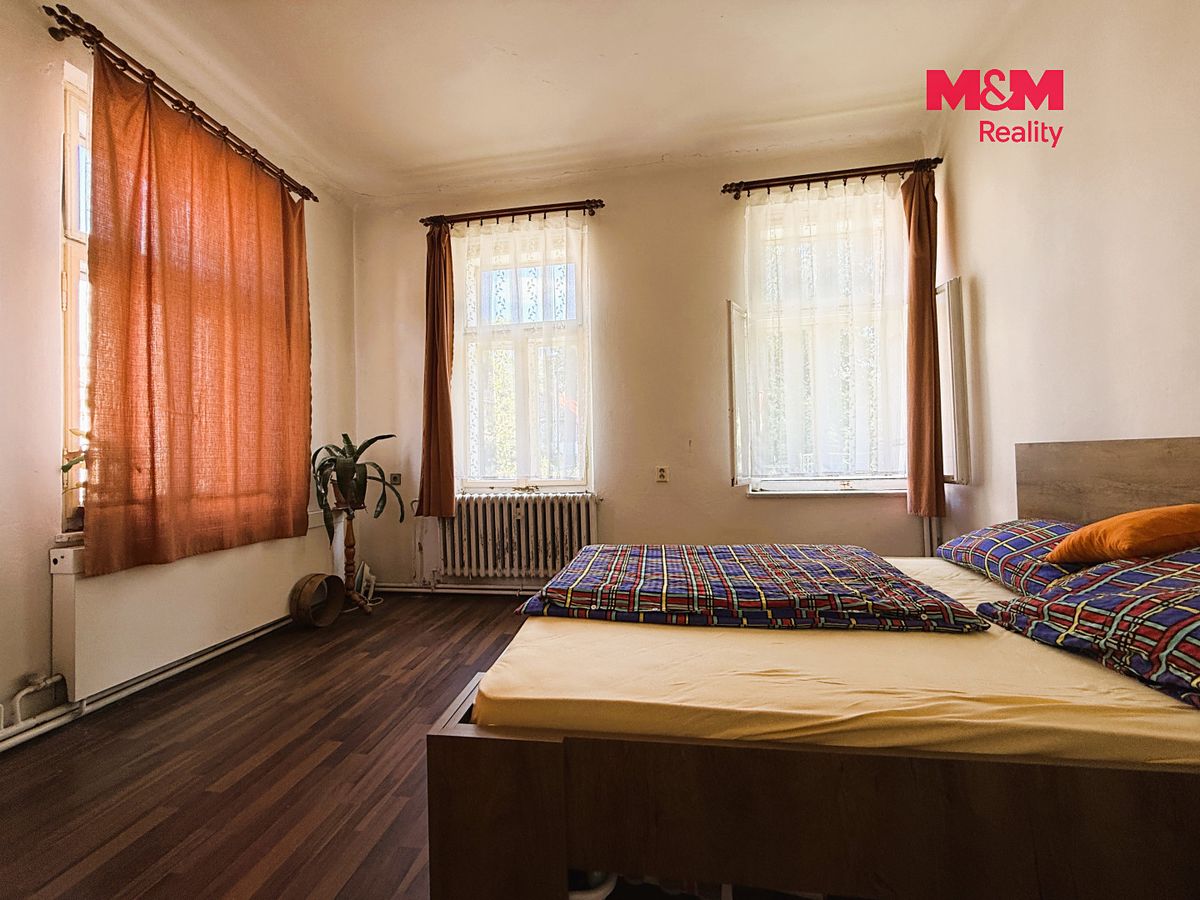 Prodej rodinného domu 450 m², pozemek 345 m² – fotografie 4