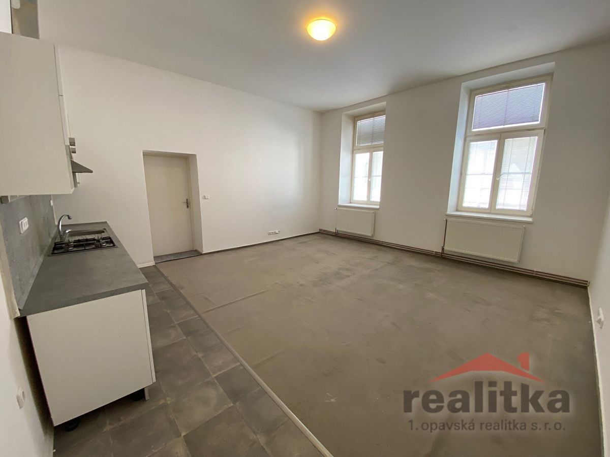 Pronájem bytu 3+kk 104 m² – fotografie 2