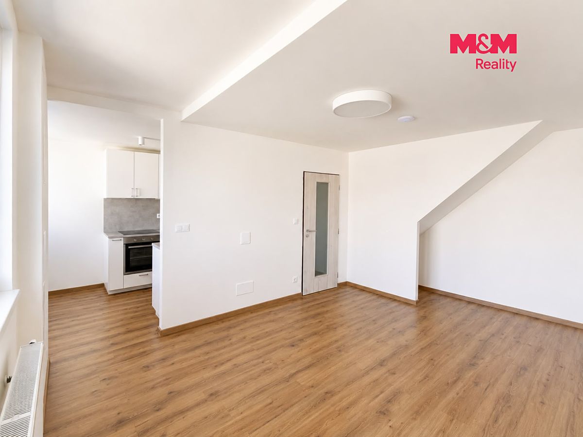 Pronájem bytu 3+1 67 m² – fotografie 2