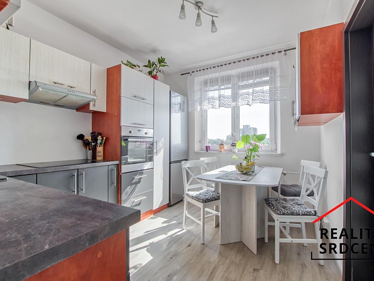 Prodej bytu 4+1, 73 m² (10 z 24)