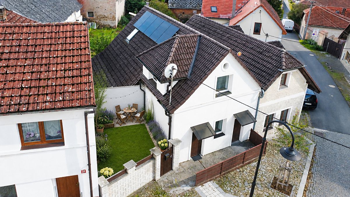 Prodej rodinného domu 120 m², pozemek 104 m² – fotografie 2