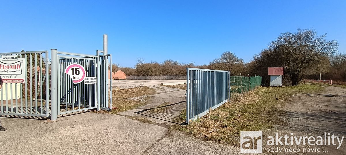 Pronájem komerčního pozemku 2500 m² – fotografie 5