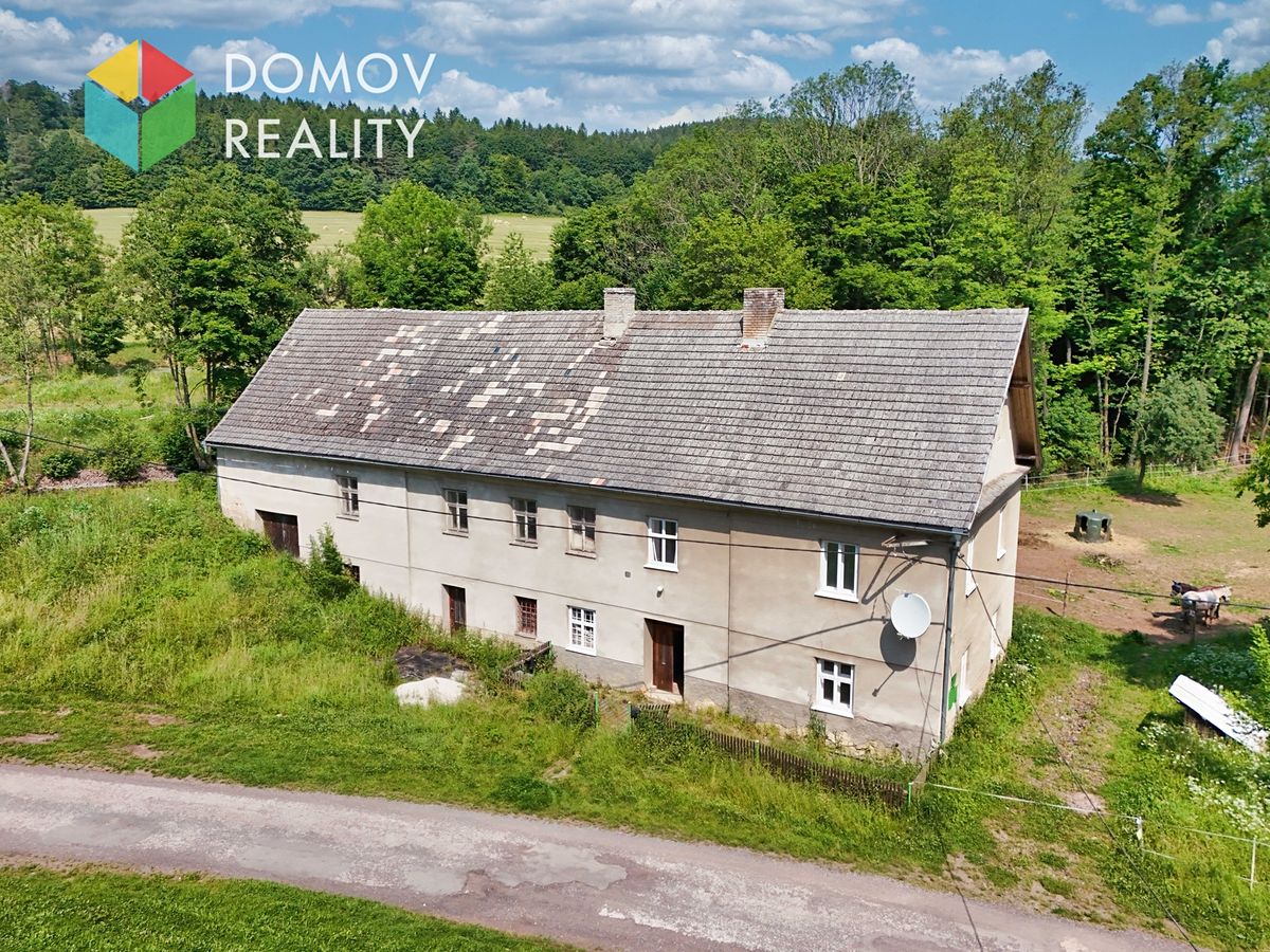 Prodej rodinného domu 100 m², pozemek 4286 m² – fotografie 2