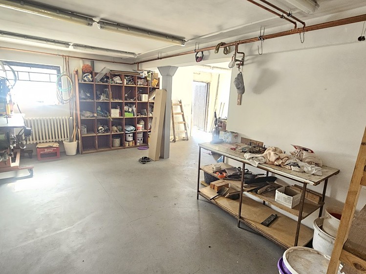 Prodej komerčního prostoru, 1 047 m² (30 z 42)