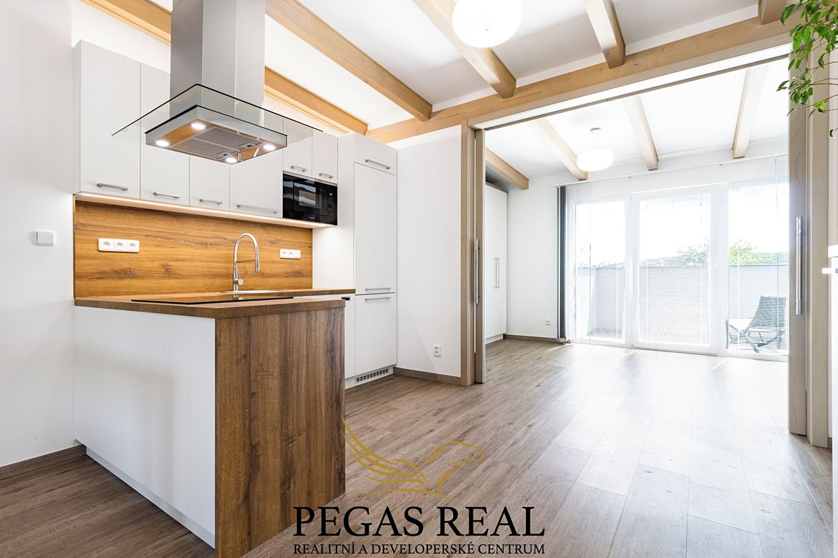 Pronájem bytu 2+kk 54 m²