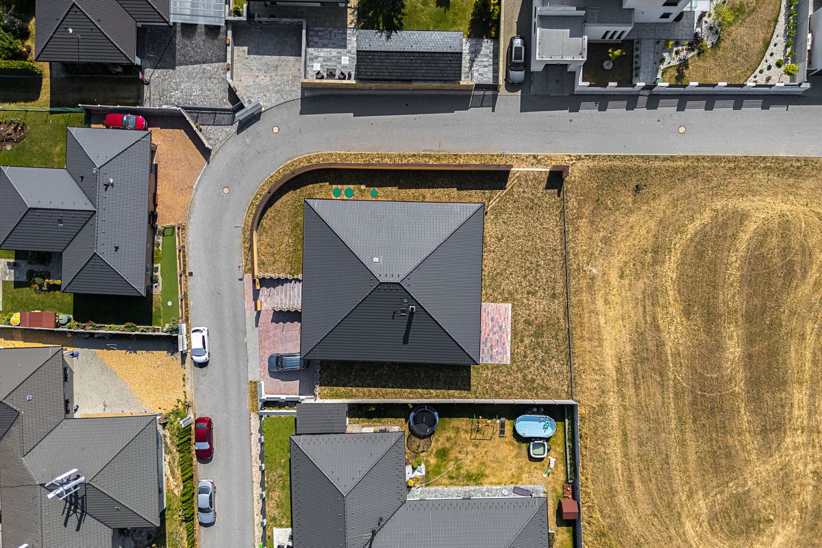 Prodej rodinného domu 193 m², pozemek 815 m² – fotografie 5