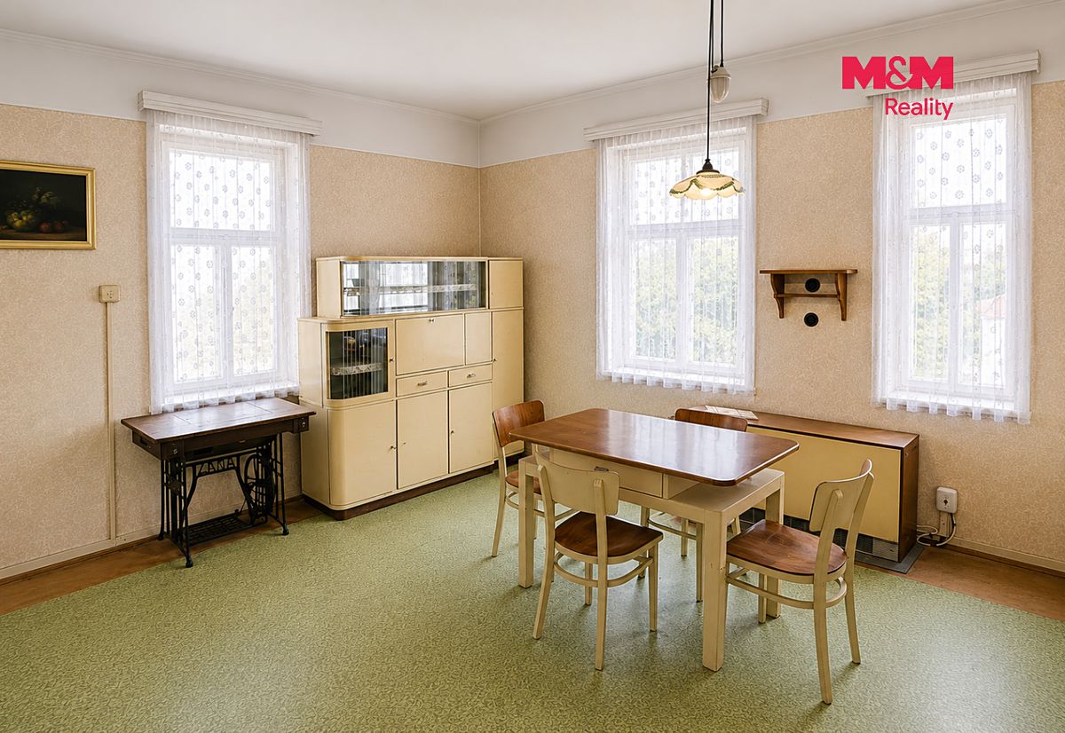 Prodej rodinného domu 90 m², pozemek 943 m² – fotografie 3
