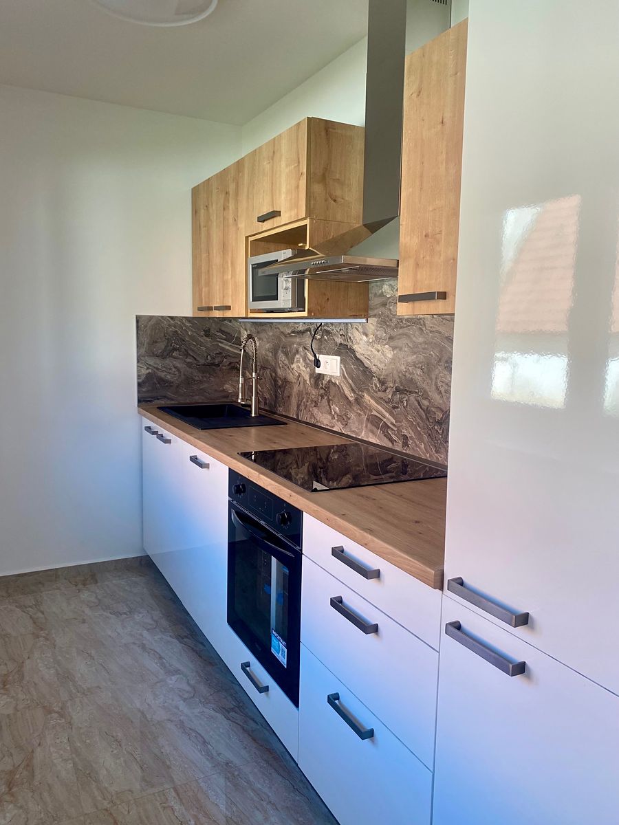 Pronájem bytu 3+kk 63 m²
