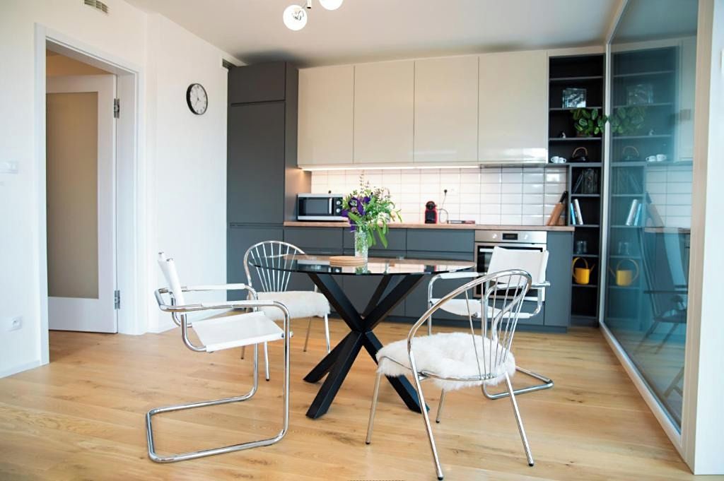 Pronájem bytu 3+kk 81 m² – fotografie 2