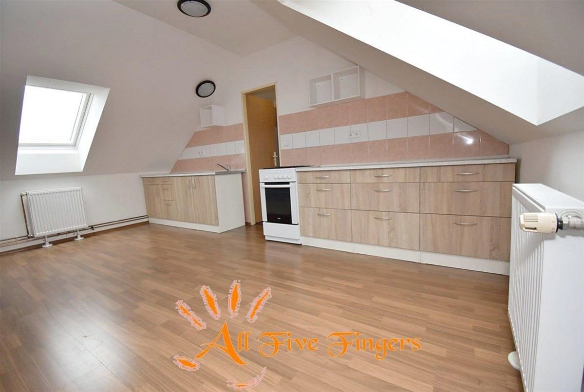 Pronájem bytu 2+kk 59 m² – fotografie 2
