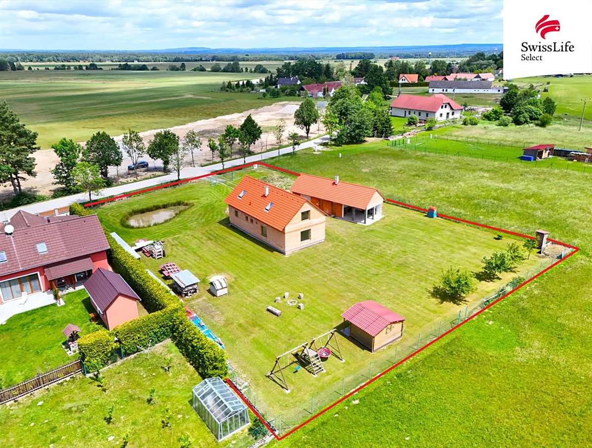 Prodej rodinného domu 134 m², pozemek 2825 m²