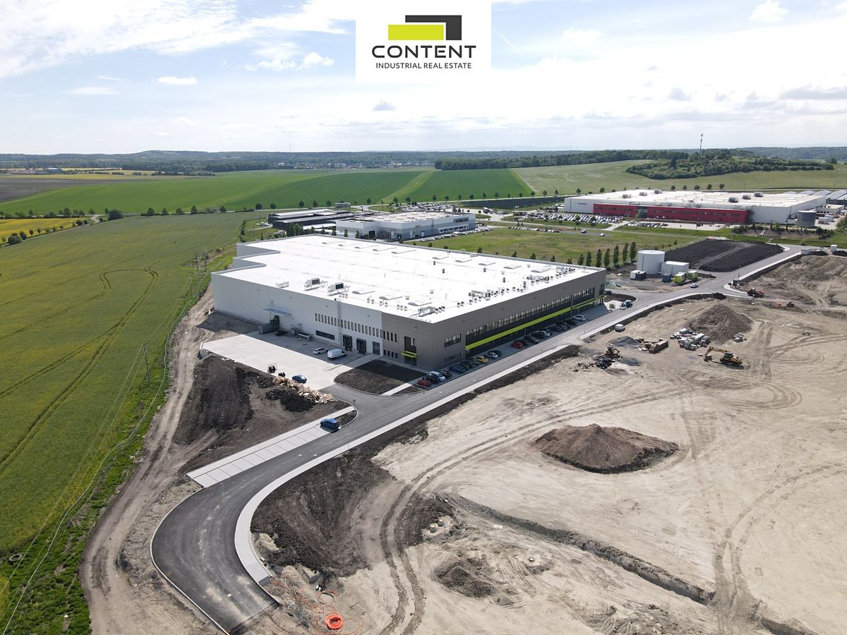 Pronájem skladového prostoru 24442 m² – fotografie 2