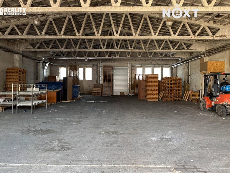Pronájem komerčního prostoru, 2 417 m² (11 z 19)