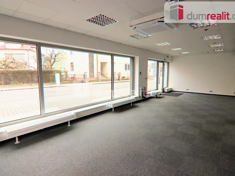 Pronájem obchodního prostoru 78 m², Uherské Hradiště – náhled fotky 3