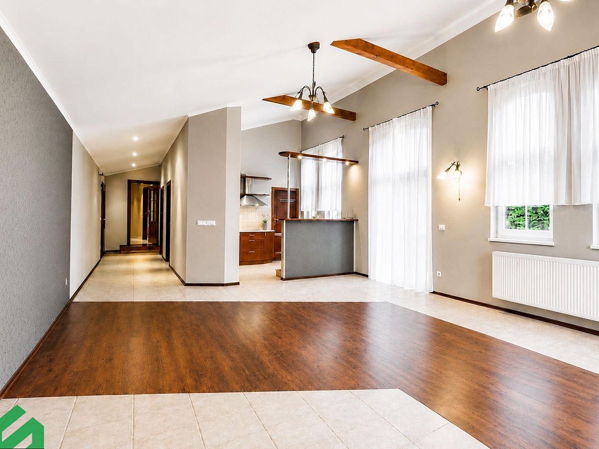 Pronájem bytu 3+kk 130 m² – fotografie 3