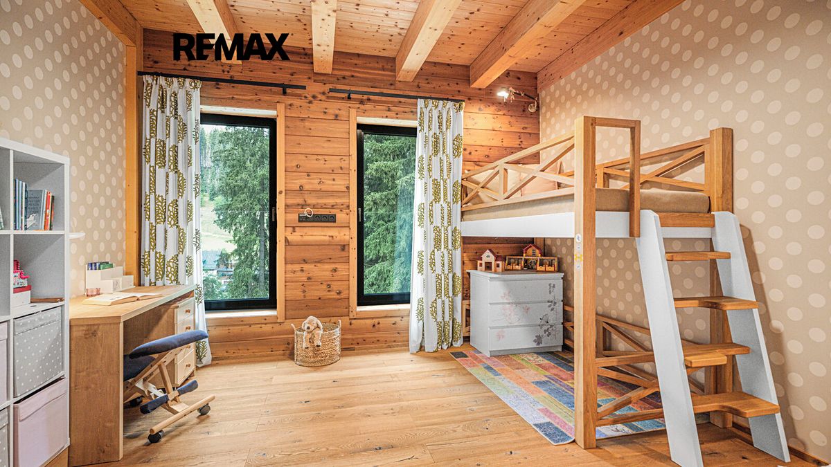 Prodej rodinného domu 439 m², pozemek 1284 m² – fotografie 5
