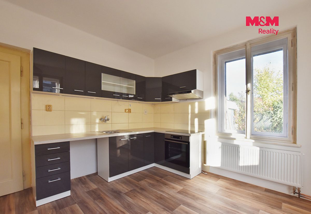 Pronájem rodinného domu 128 m², pozemek 569 m² – fotografie 2