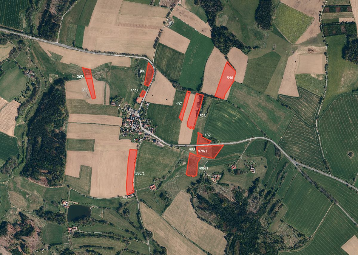 Prodej pole 75621 m²