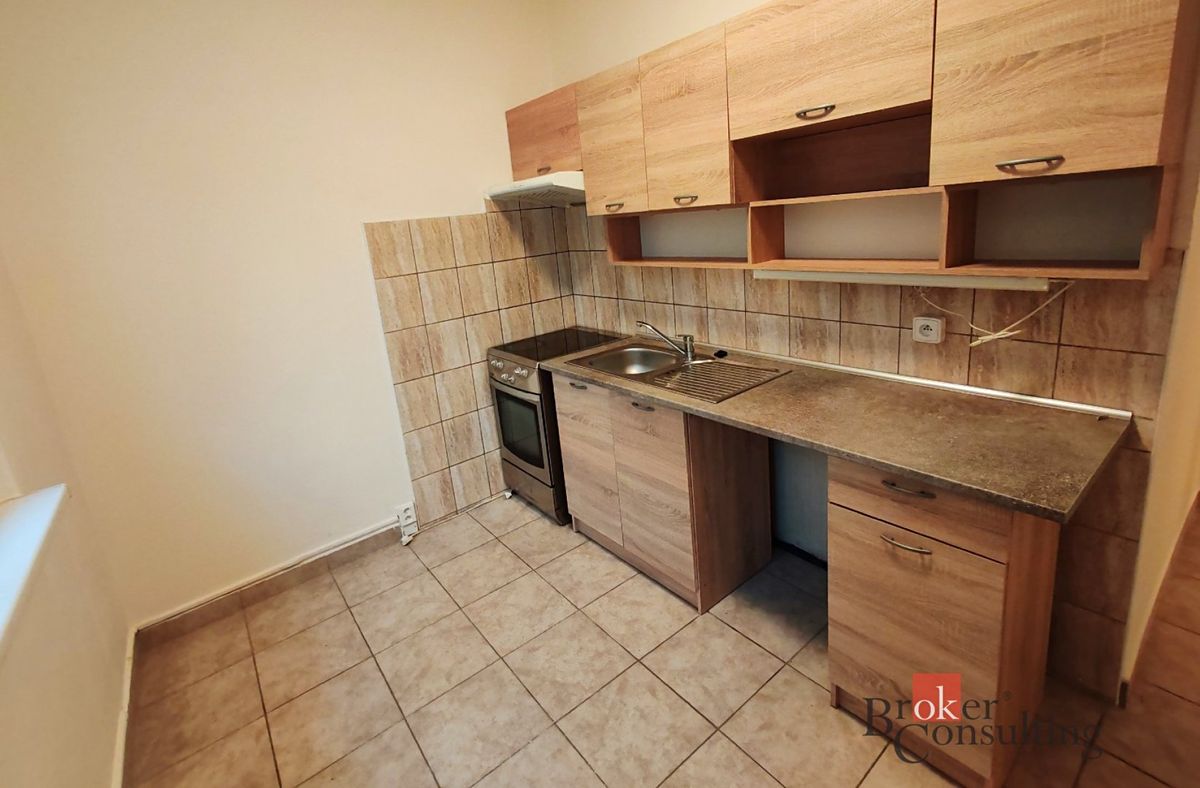 Pronájem bytu 3+1 70 m² – fotografie 3