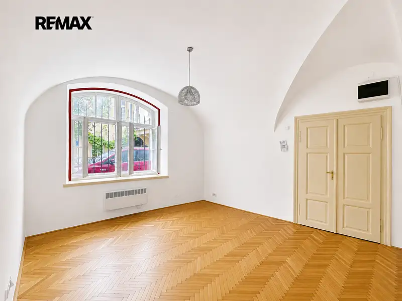 Pronájem kanceláře 62 m², Praha – náhled fotky 2