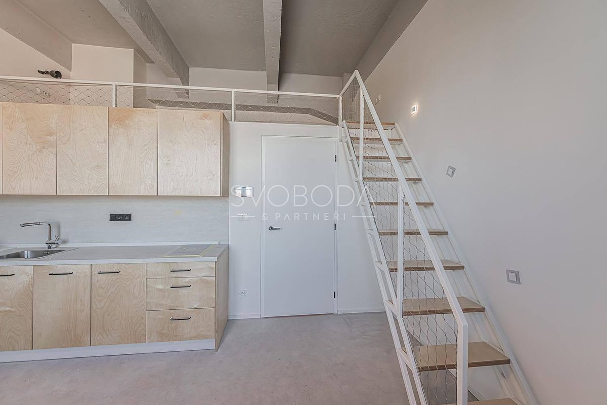 Pronájem bytu 1+kk 33 m²