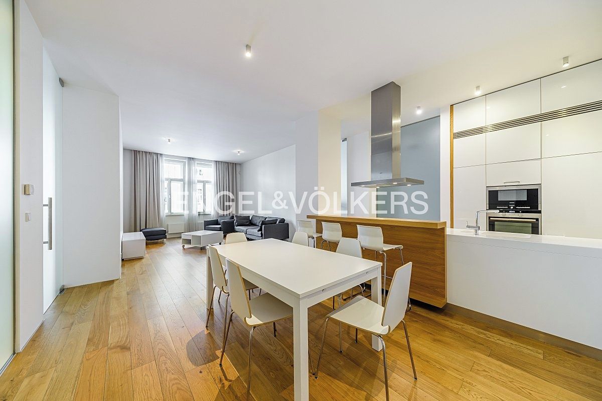 Pronájem bytu 3+kk 109 m²