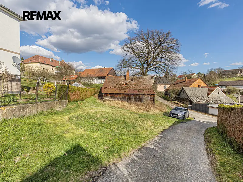 Prodej stavebního pozemku 496 m², Němčice – náhled fotky 3