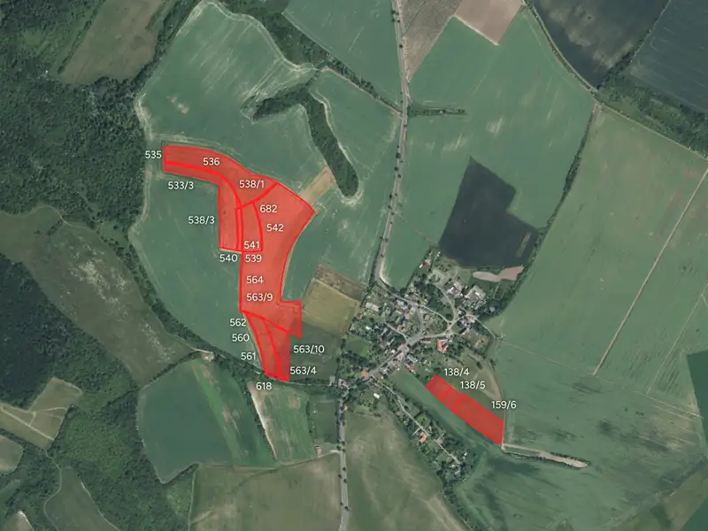 Prodej pole 104397 m², Chotiněves – náhled fotky 1