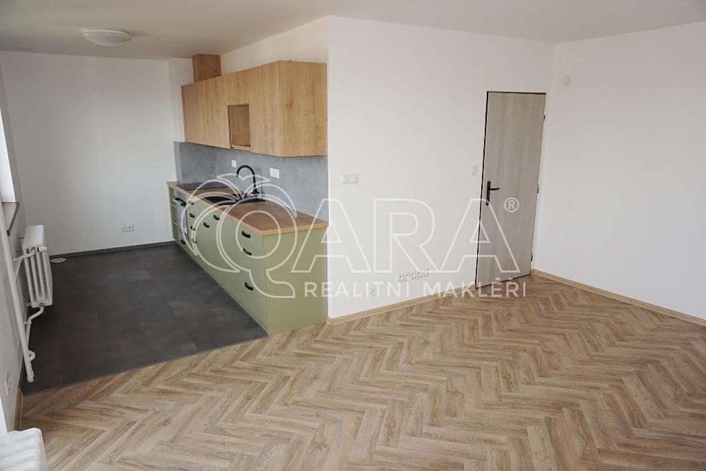 Pronájem bytu 2+kk 52 m² – fotografie 2