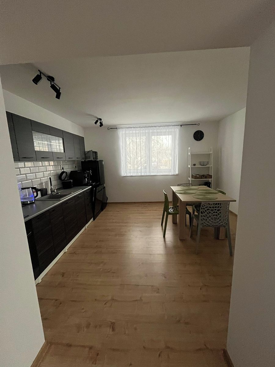 Pronájem bytu 2+kk 60 m² – fotografie 4
