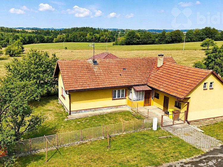 Haus zum Kauf, 148 m² (1 von 30)