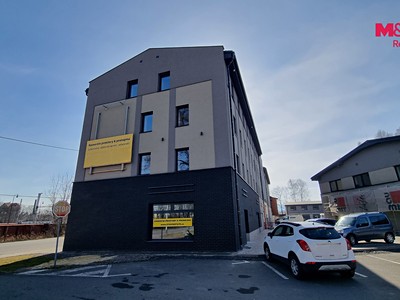 Pronájem bytu 3+kk, 109 m² (3 z 9)