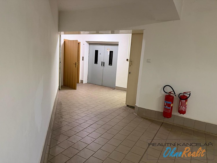 Pronájem komerčního prostoru, 200 m² (26 z 50)