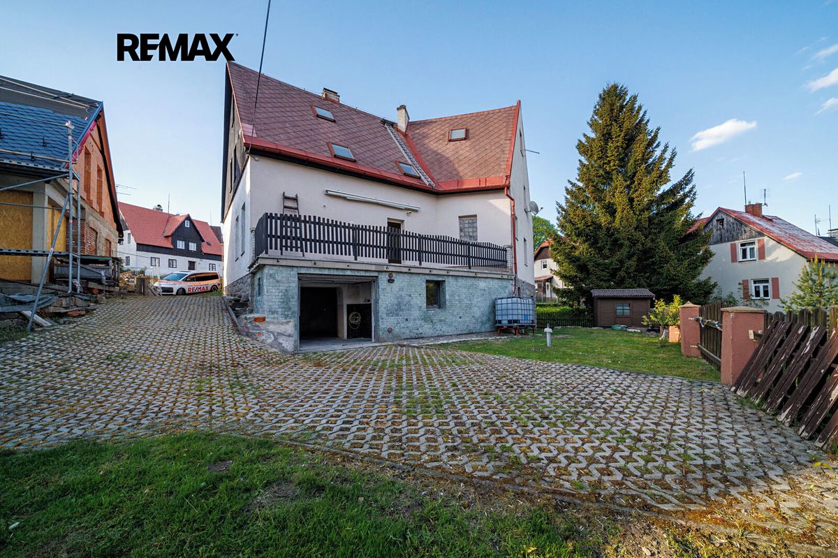 Prodej rodinného domu 220 m², pozemek 507 m² – fotografie 5