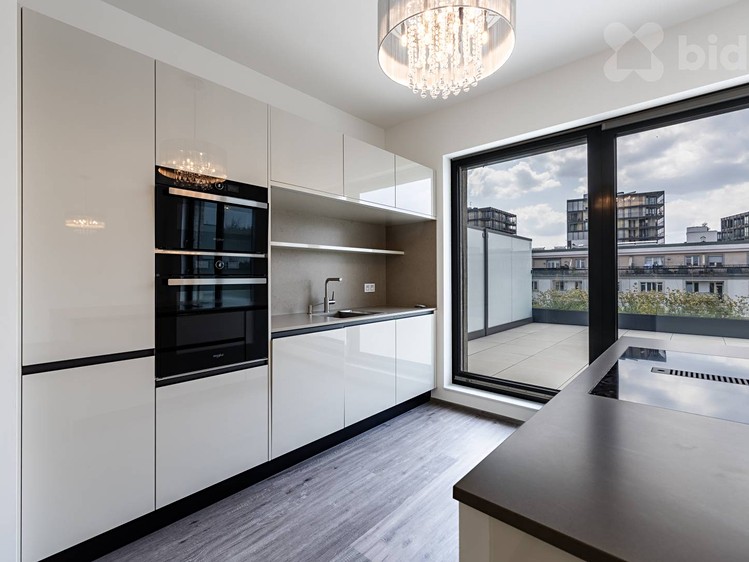 Квартира 4+kk в оренду, 120 м² (3 з 41)