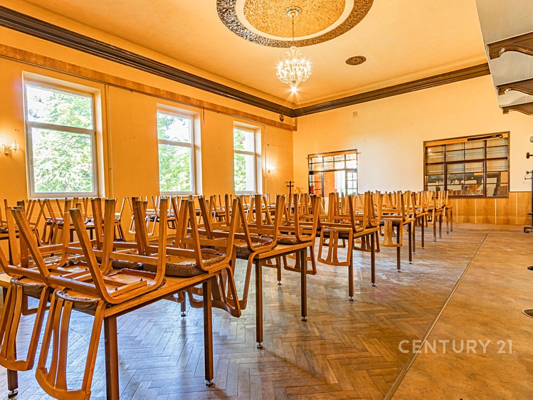 Prodej komerčního prostoru, 450 m² (9 z 16)