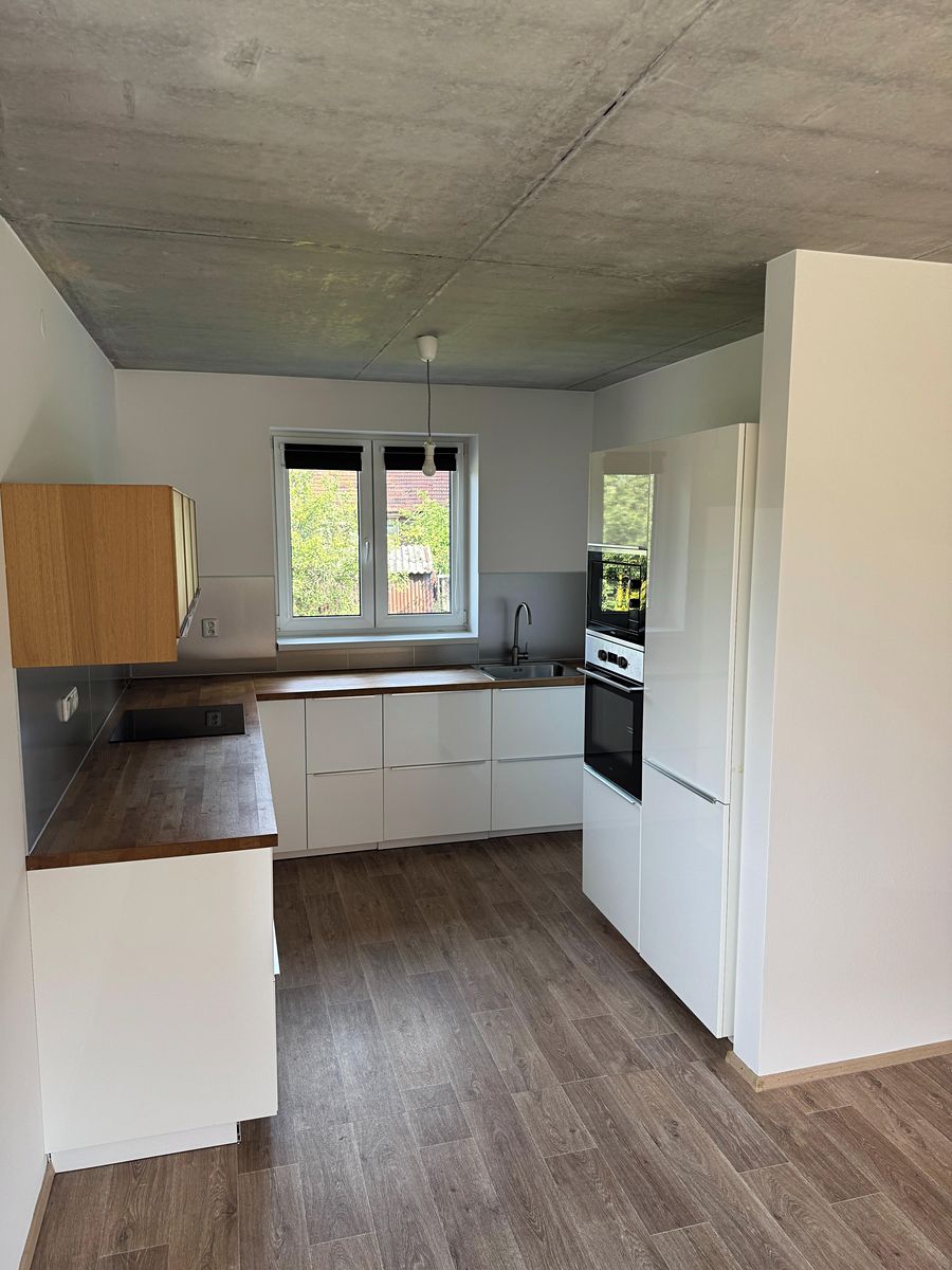 Pronájem bytu 4+kk 90 m² – fotografie 4