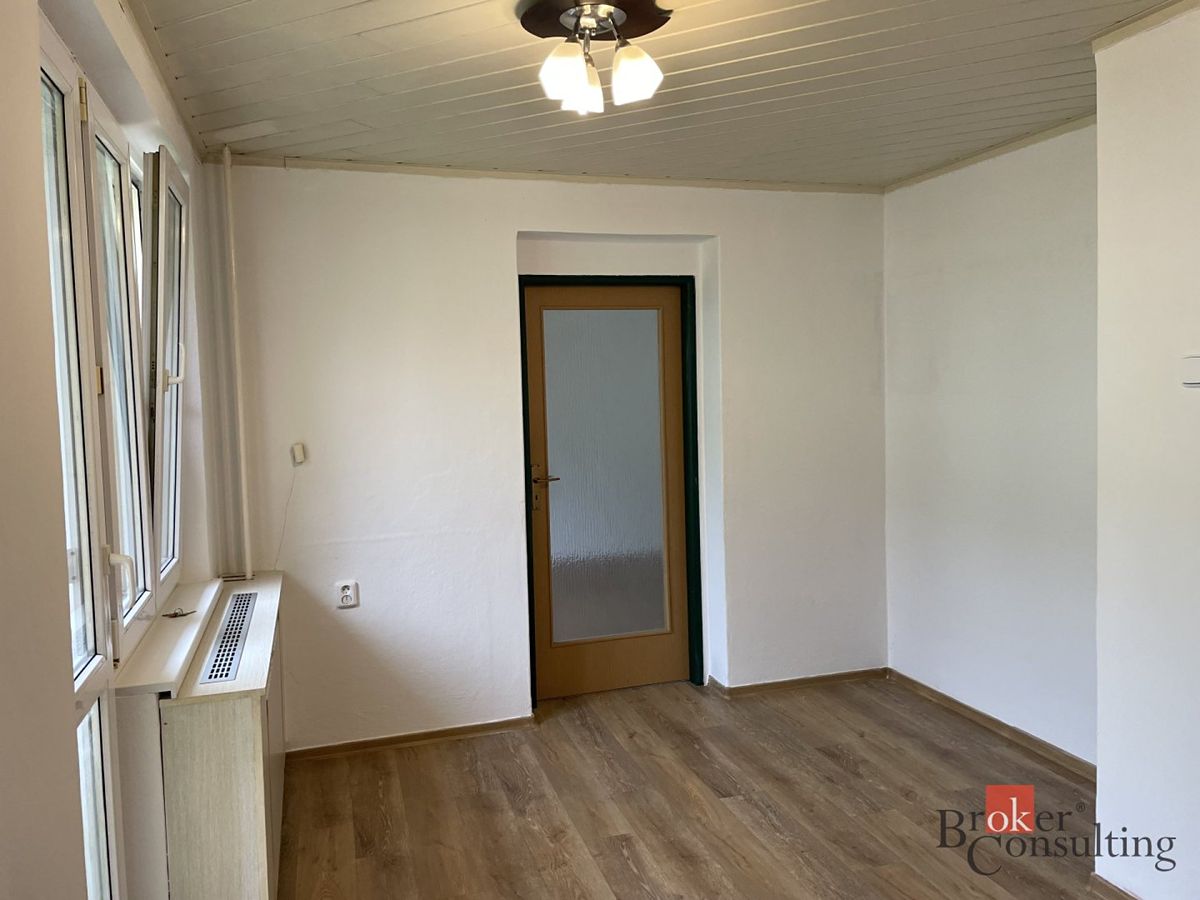 Pronájem bytu 3+1 68 m² – fotografie 4