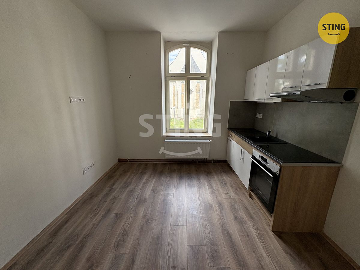 Pronájem bytu 2+kk 55 m² – fotografie 2