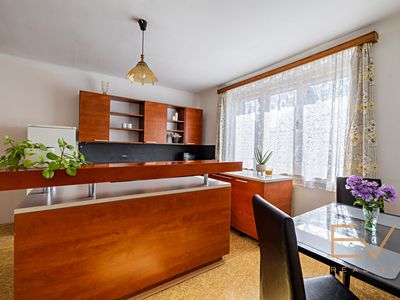 Prodej rodinného domu 216 m², pozemek 681 m²