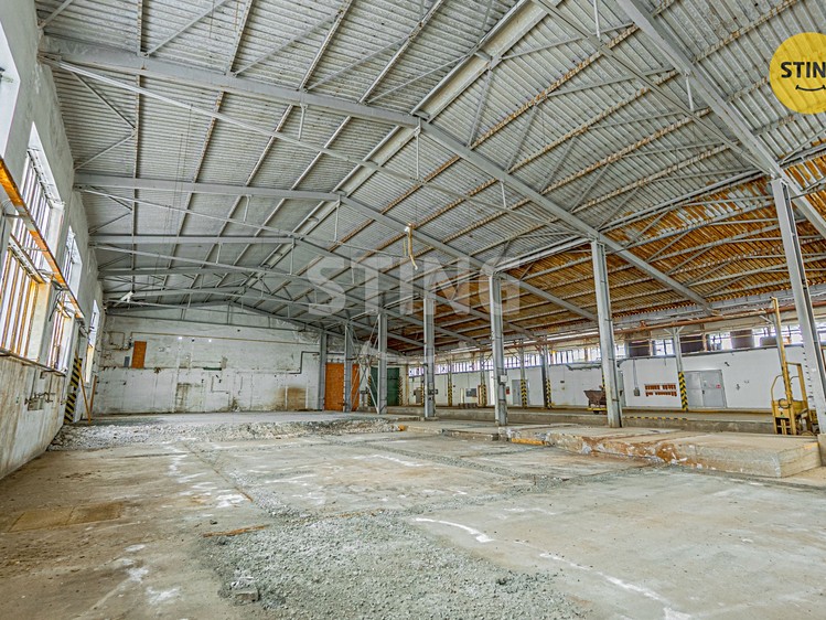 Комерційне приміщення на продаж, 5 979 м² (13 з 52)