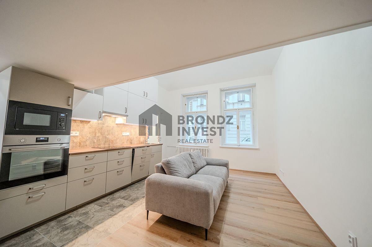 Pronájem bytu 2+kk 44 m²