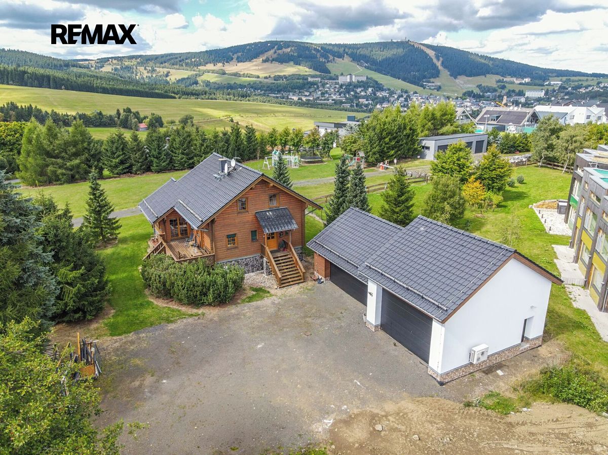 Prodej rodinného domu 195 m², pozemek 604 m² – fotografie 4