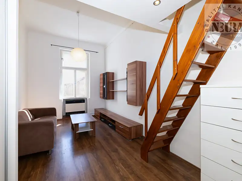 Prodej bytu 1+1 43 m², Praha – náhled fotky 3