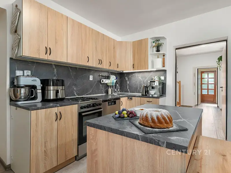 Prodej rodinného domu 178 m², pozemek 1065 m², Radiměř – náhled fotky 2