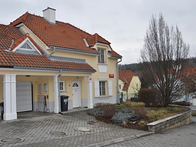 Pronájem rodinného domu 234 m², pozemek 343 m²