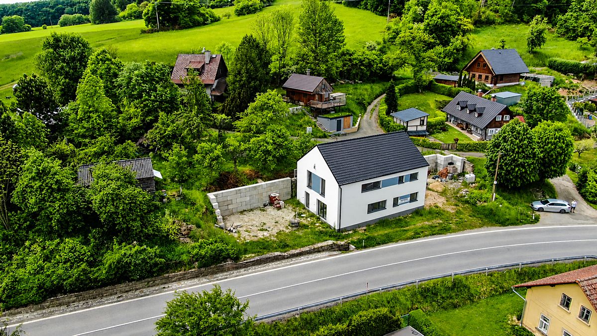 Prodej rodinného domu 104 m², pozemek 686 m² – fotografie 3